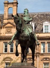 Statue in Leeds