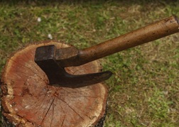 Axe in Log