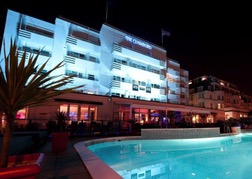 Cumberland Hotel Bournemouth at Night