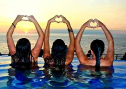3 Ladies in a infinity pool