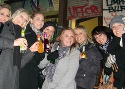 Guided Bar Crawl Hen Party Hamburg