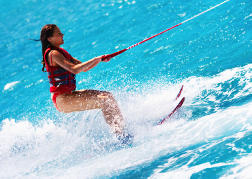 Lady water ski-ing
