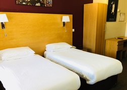 Twin room at Hotel Celebrity Bournemouth